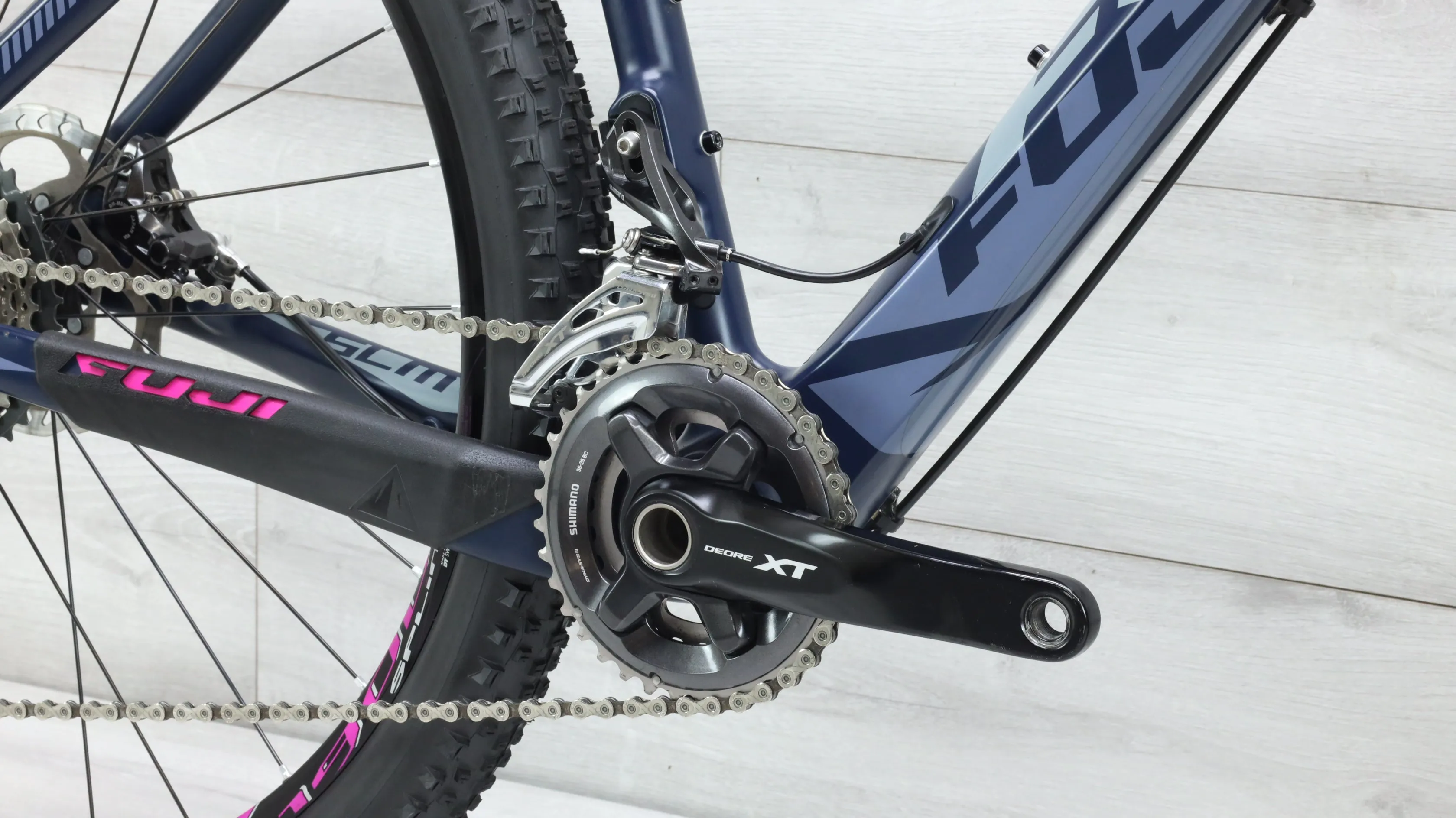 2016 Fuji SLM 2.1  Mountain Bike - Medium