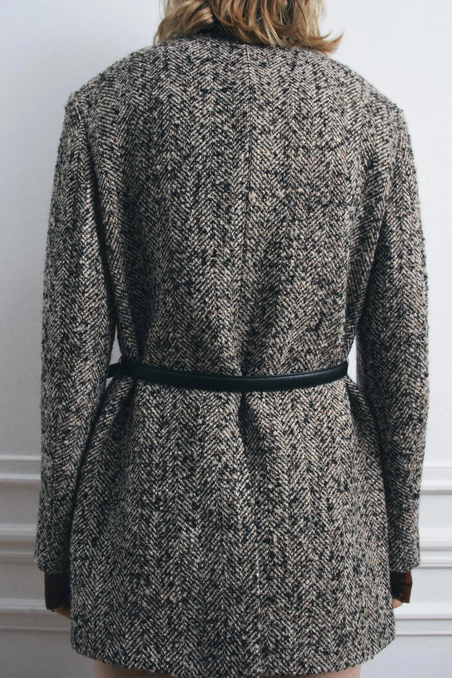 Alziette – Belted herringbone – Coat