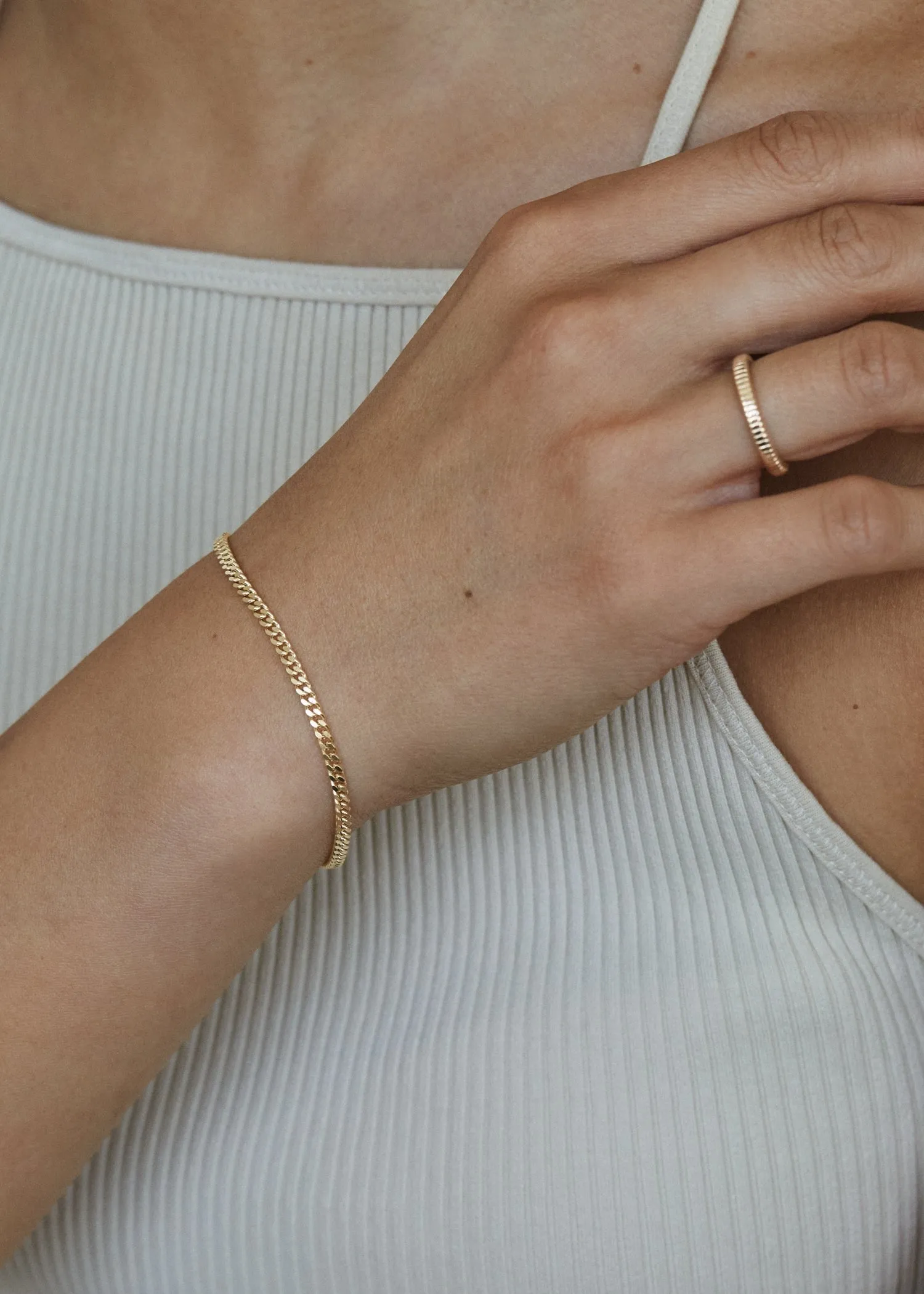 Petite Capri Curb Chain Bracelet