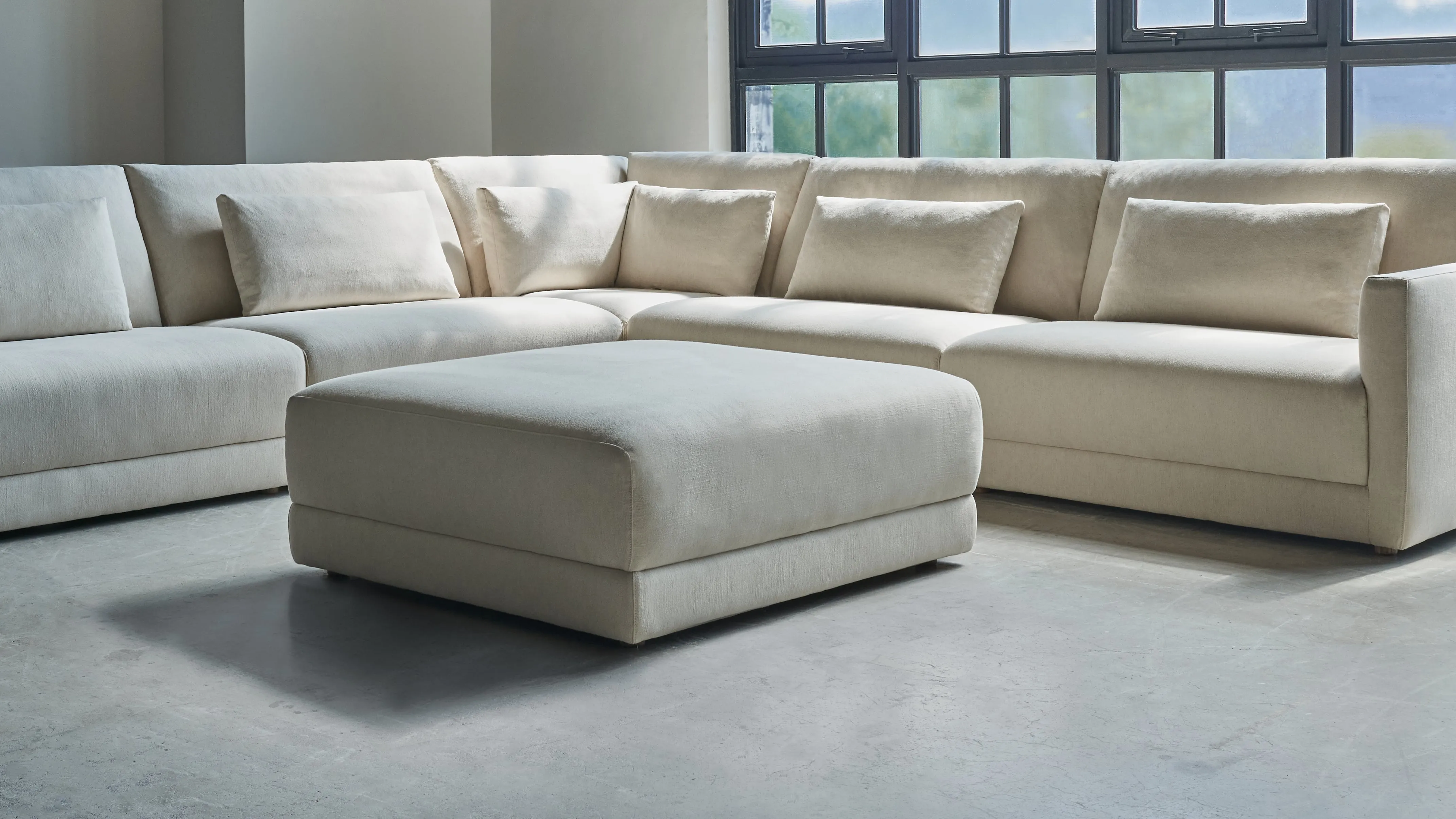 Wind Down Ottoman, Beach